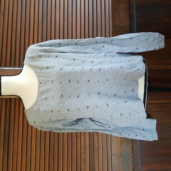 2/$8 Gap long sleeve thermal - Picture 1 of 5